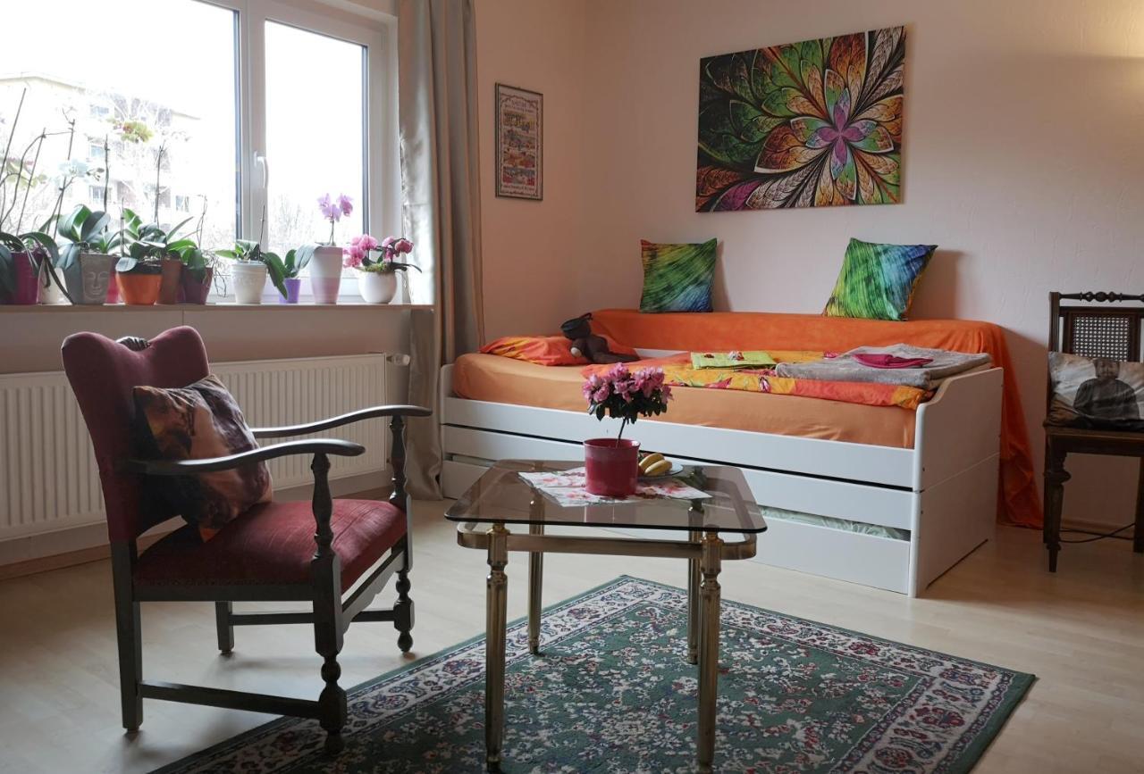 Weltoffenes Privates Gaestezimmer Bei Lgbtq Freundlichen Gastgeber Der Mit In Der Lebt * Berlino
